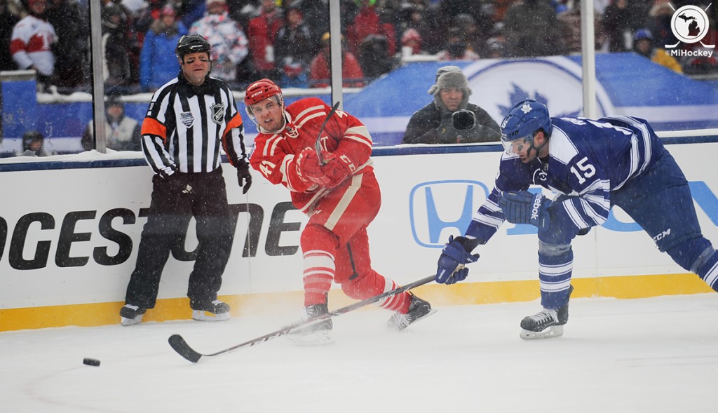 Glendening fires a shot on goal during the Winter Classic. (Photo by Jen Hefner/MiHockey)