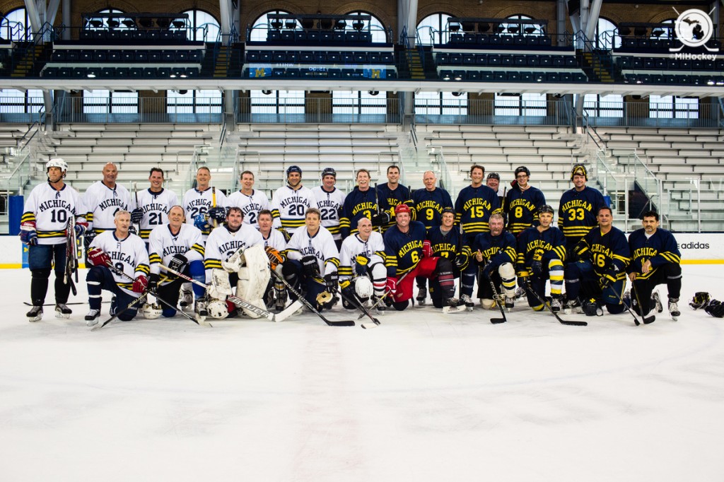 The team photo following the Over-35 game at Yost. (Photo by Andrew Knapik/MiHockey)