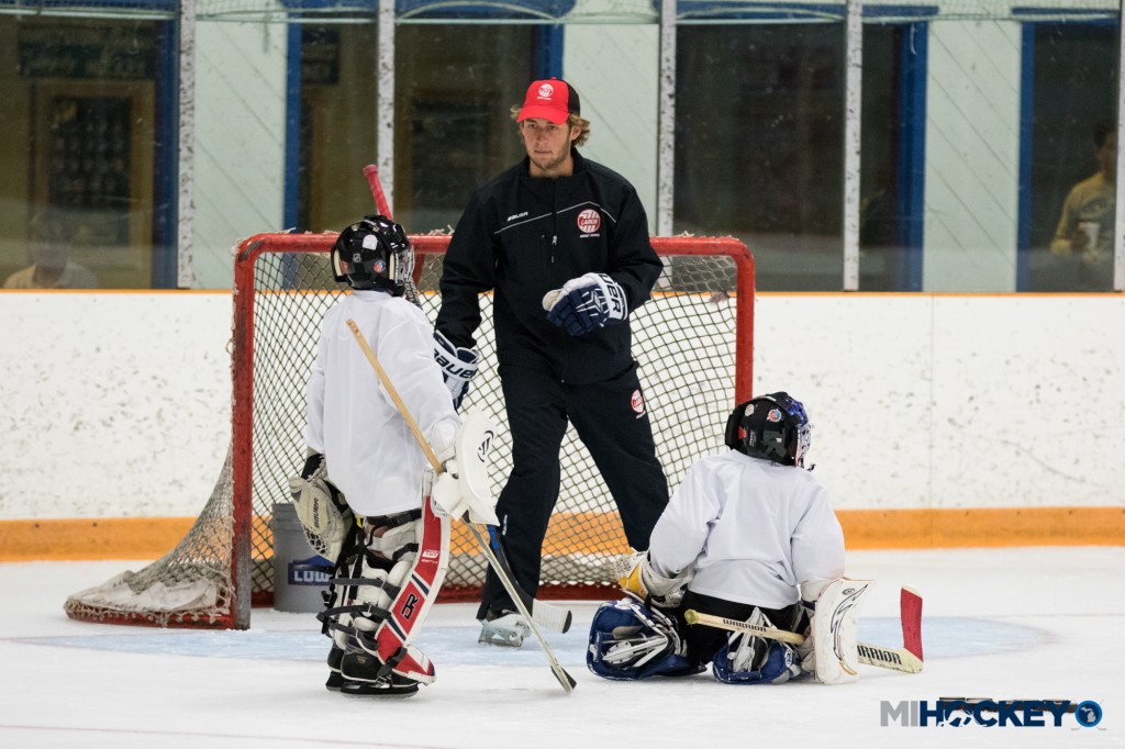 Ryan Larkin working with young goaltenders at the Larkin Hockey School in Waterford this summer. (Photo by Michael Caples/MiHockey)
